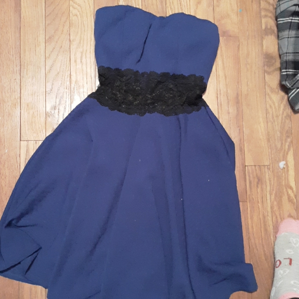 Blue strapless dress